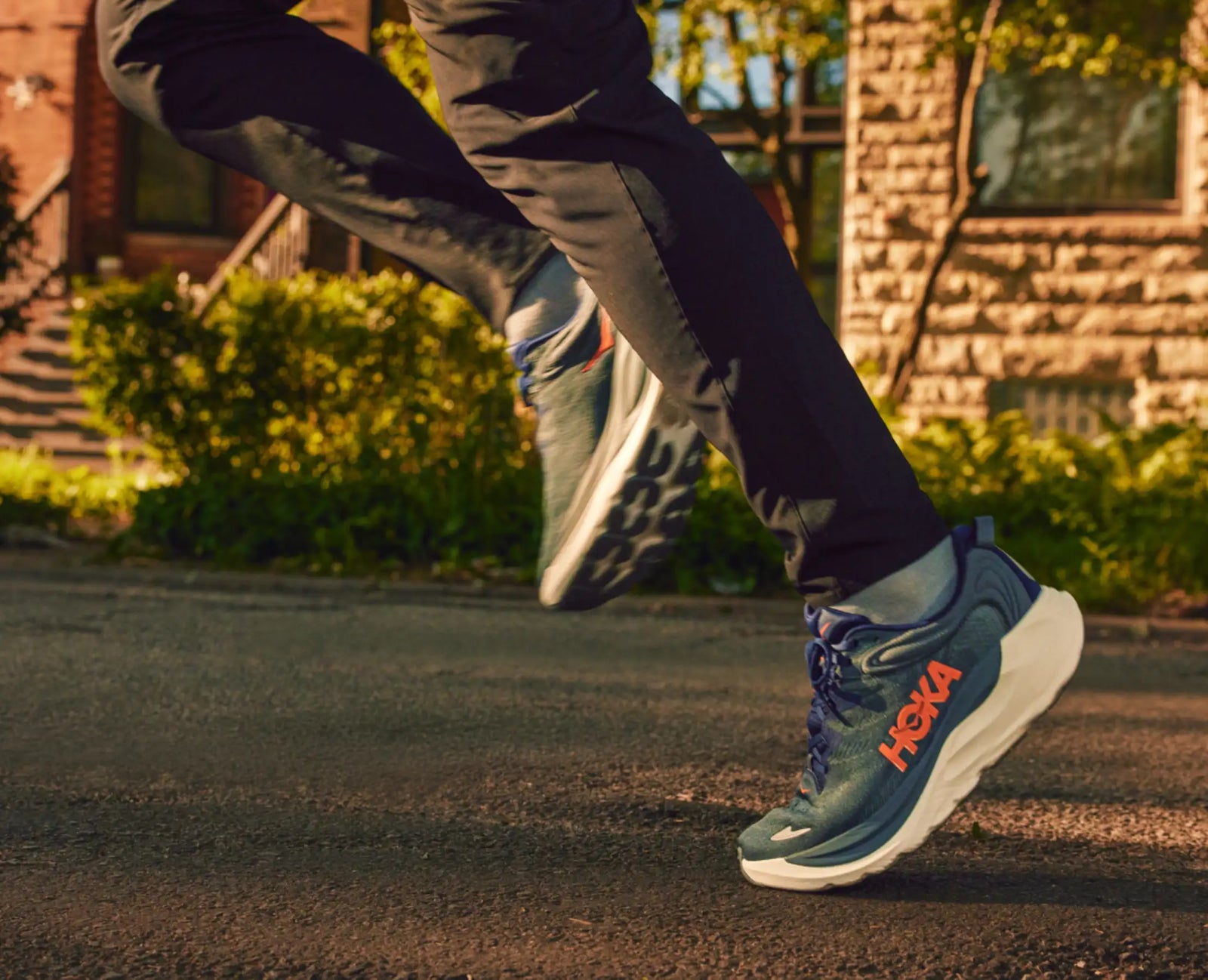 ALL NEW: Hoka Gaviota 6